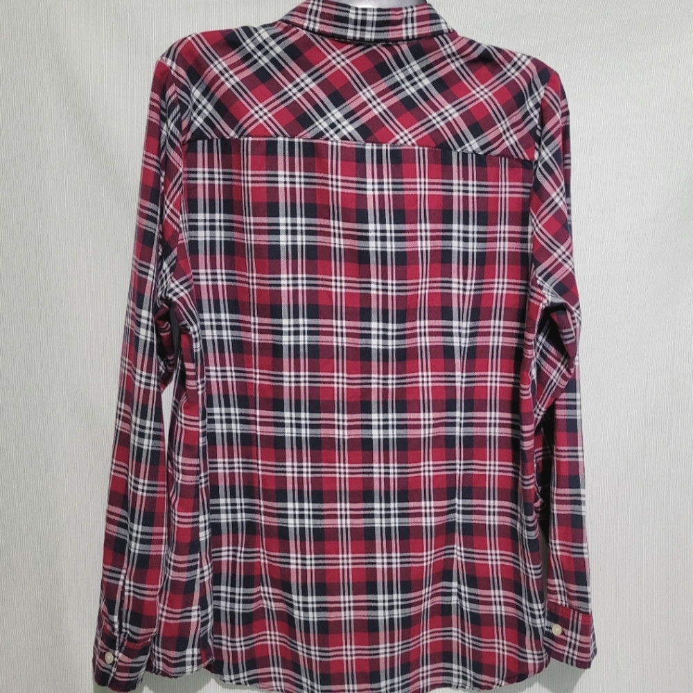 Hot Topic Button Down - Picture 3 of 5
